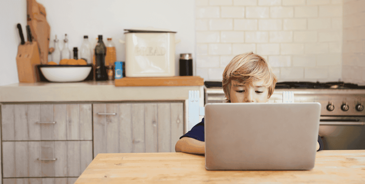 Screen Time Advice For Kids | Effects Of Screen Time - Internet Matters